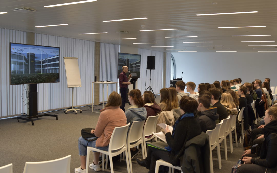 Leerlingen Agnetencollege Peer leren over economische meerwaarde van drones